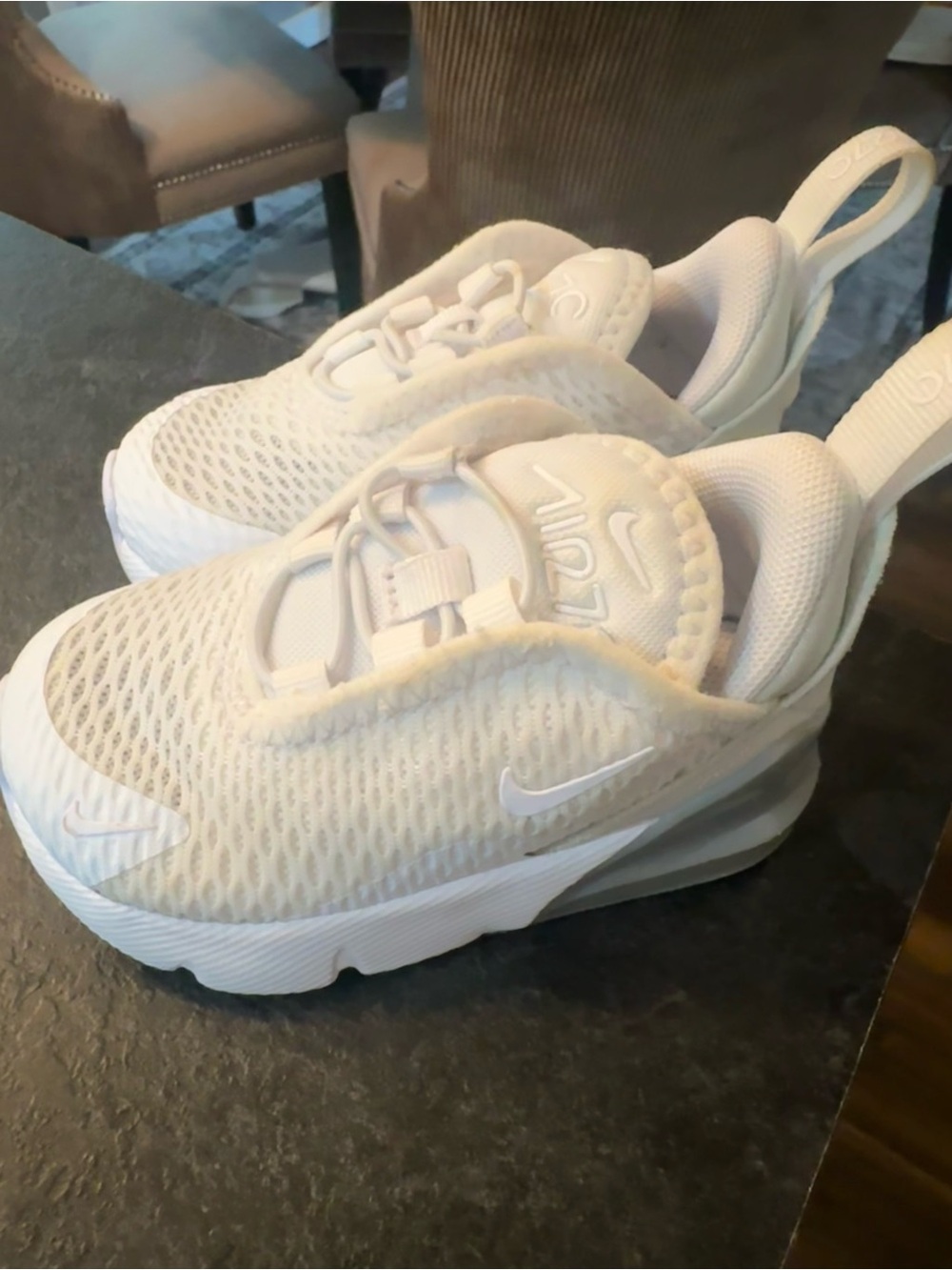 Nike toddler Air max 270 Lightweight White Sneakers
